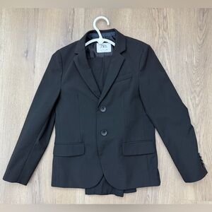 Zara Boys suit size 9